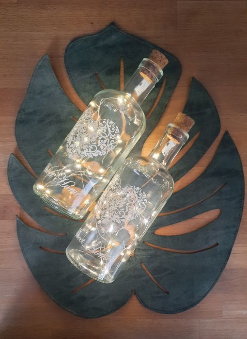 2 ozdobne butelki karafki z korkiem nadrukiem białe Serce Sweet Home