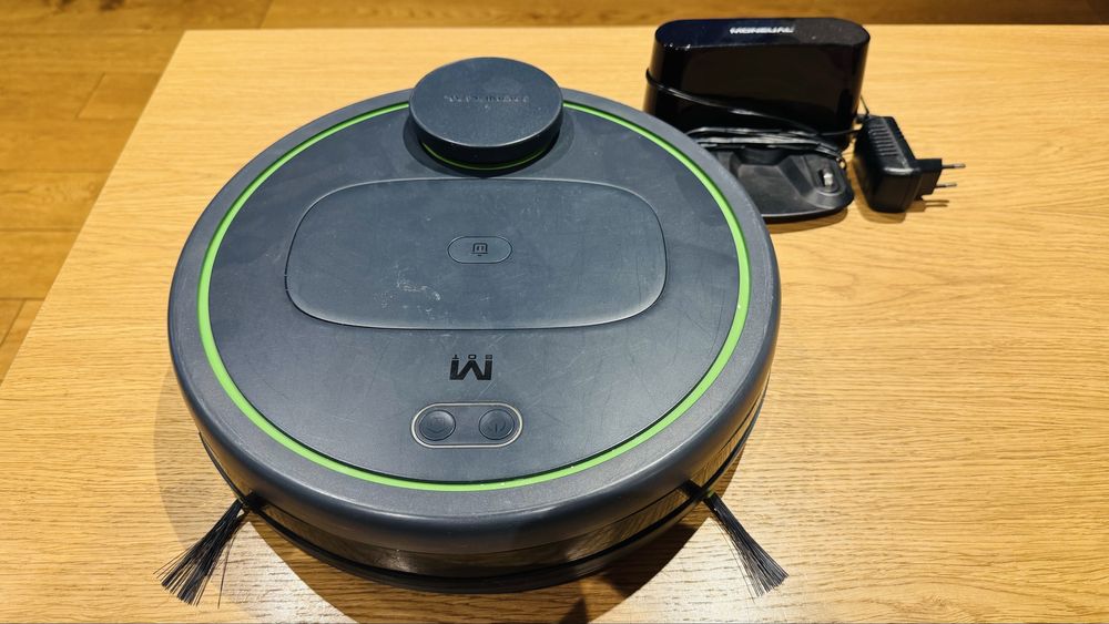 Robot sprzątający Moneual MBOT900