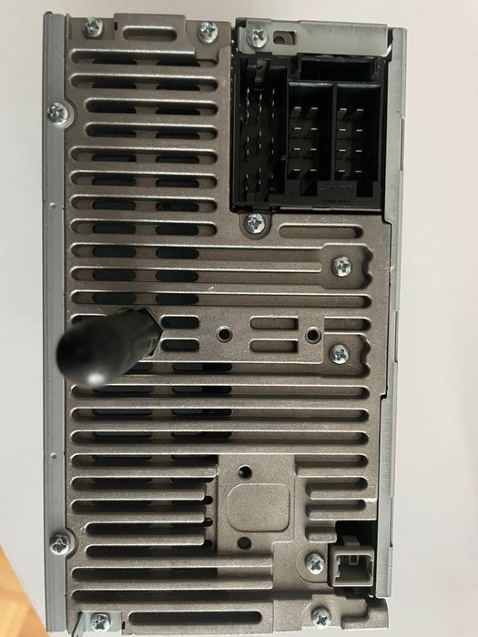 Продам штатну магнітолу Hyundai/Kia 961602G700T0 на KIA Magentis 3