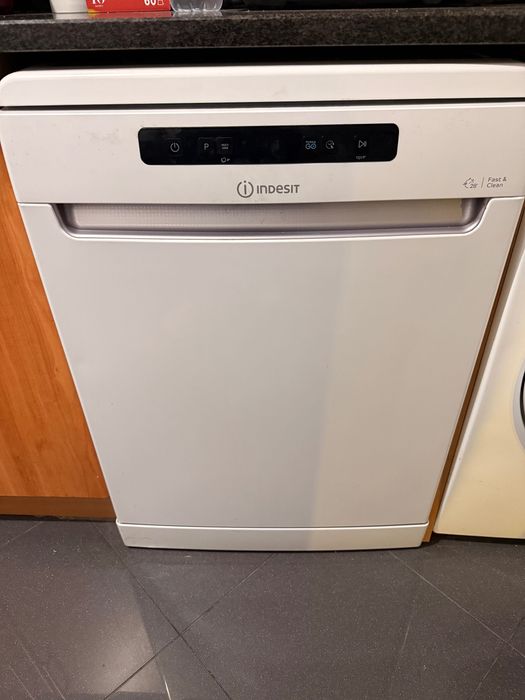 Máquina lavar loiça