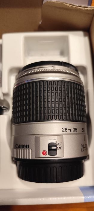 Canon EOS 300 analógica + lente 28 90