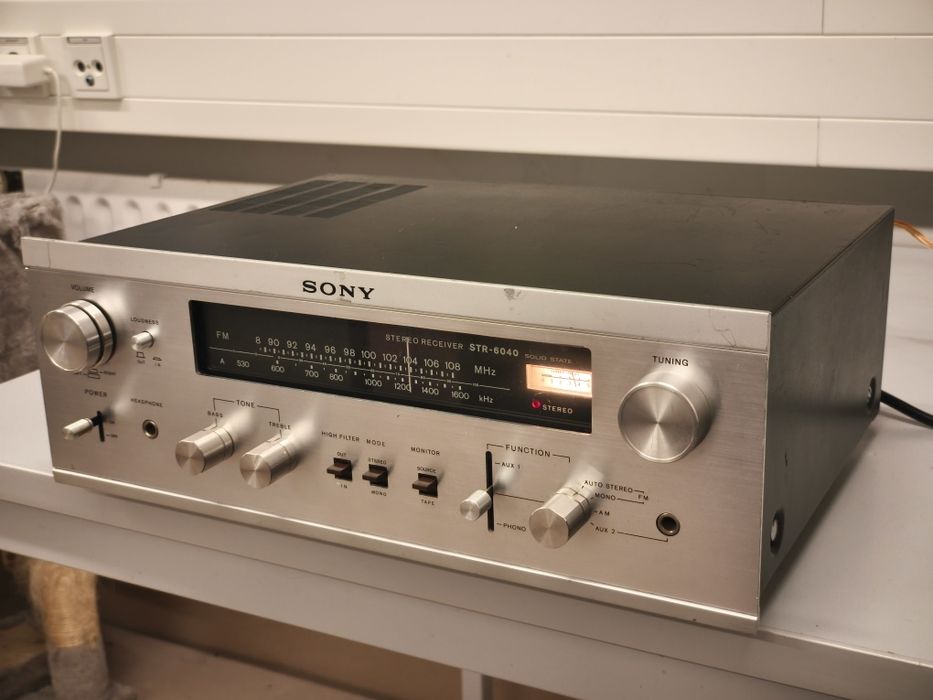 Стерео ресивер Sony STR-6040 ! Зроблено в Японії !