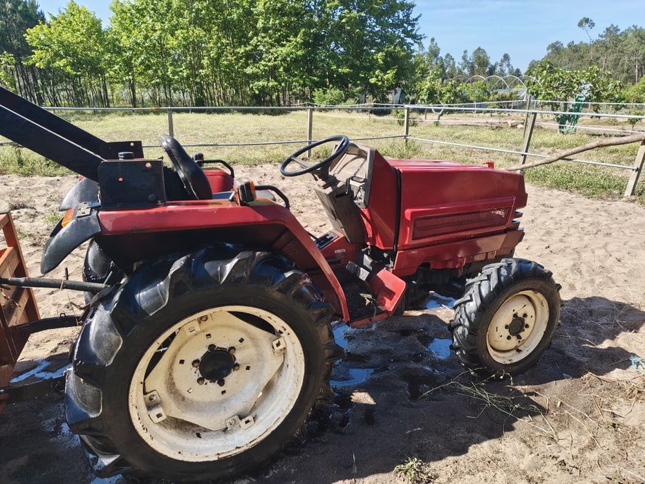 Trator TYM TA 2840