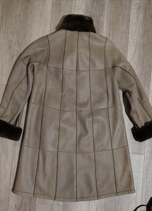 Дублянка жіноча беж, легка