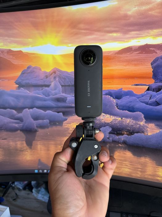Insta360 X3 Como Nova (1 Mês de Uso) + Suporte Moto + Fatura e Garantia