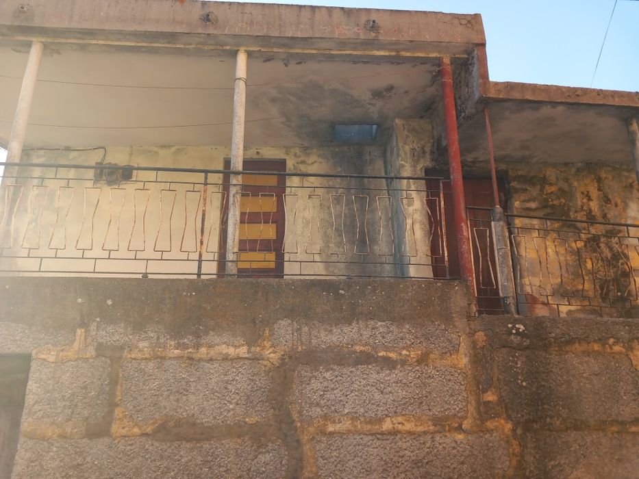 Casa antiga para recuperar