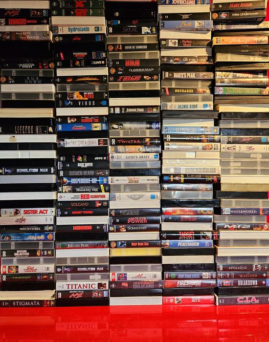 50 kaset video VHS