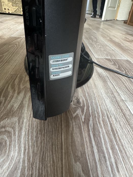 телевізор SAMSUNG