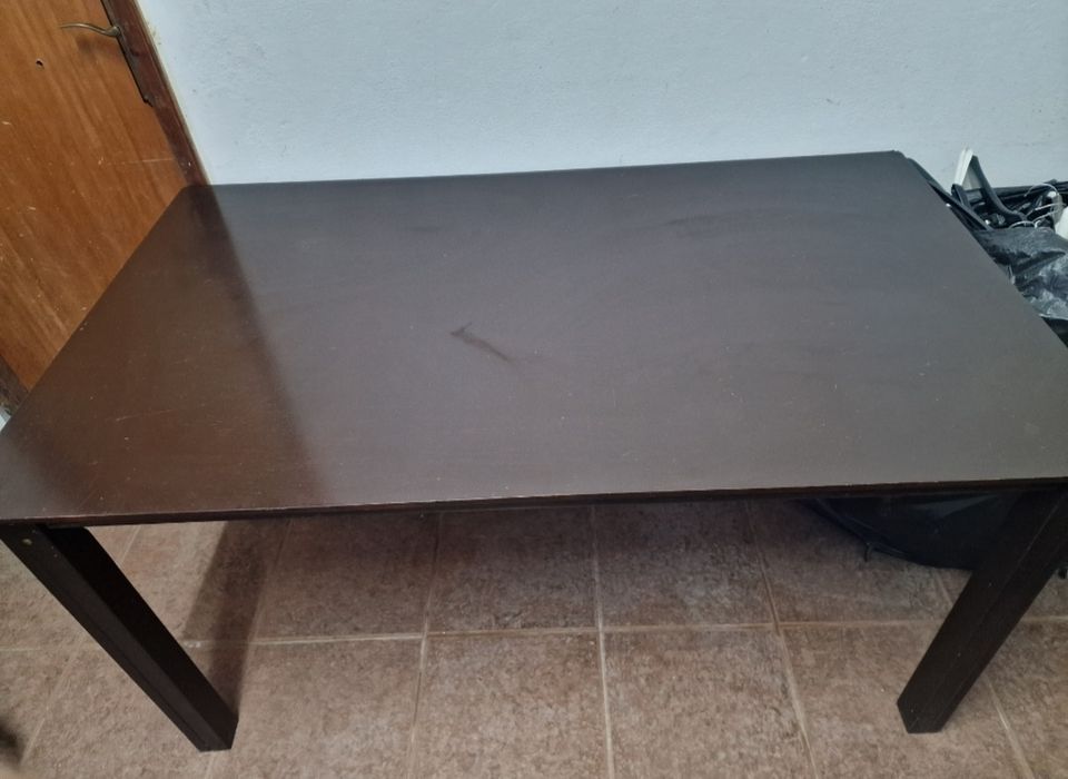 Mesa para sala castanho