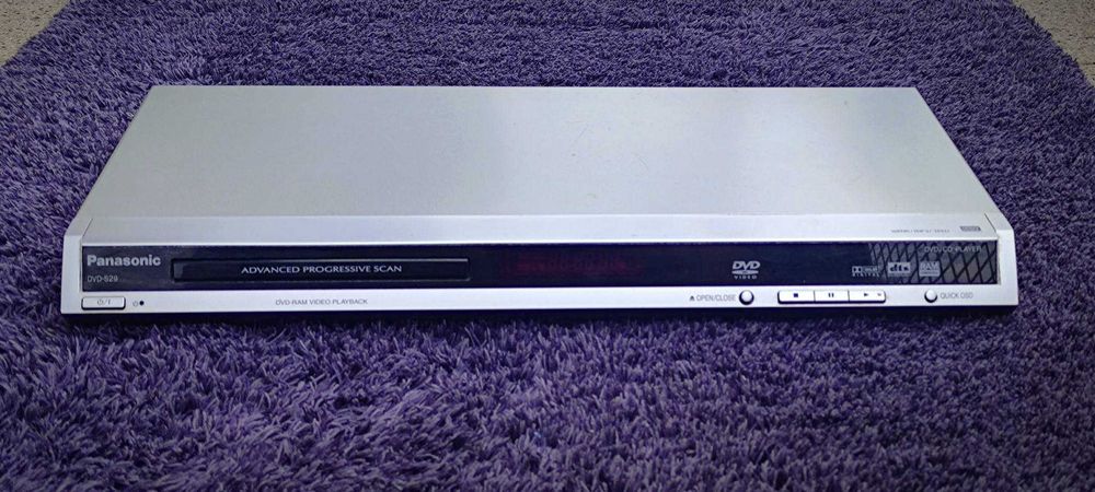 Odtwarzacz DVD Panasonic DVD-S29 | Stan Bardzo Dobry | Srebrny