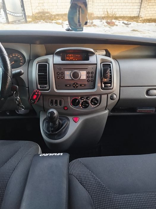 Продам Опель Віваро