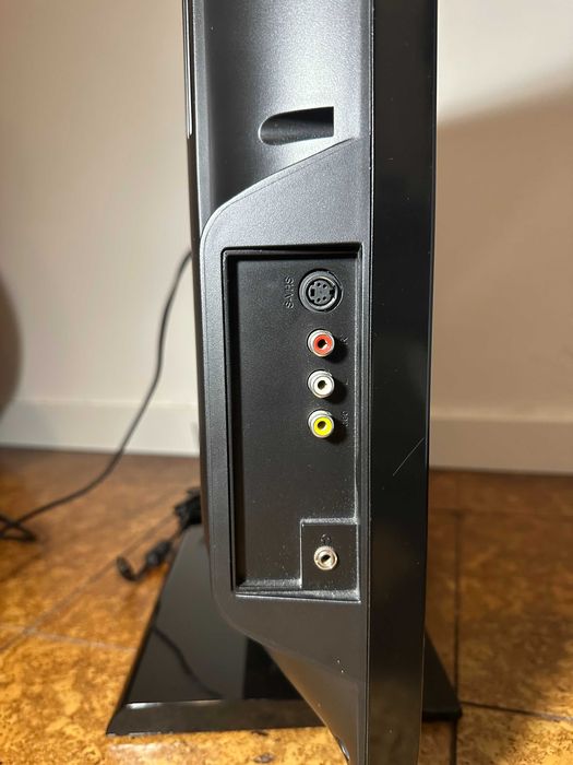 TV Grundig 19'' semi-nova