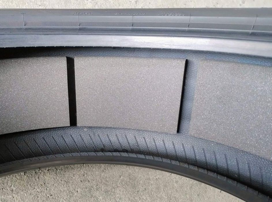 Шини всесезонні R20 235/50 Pirelli Scorpion All Season
