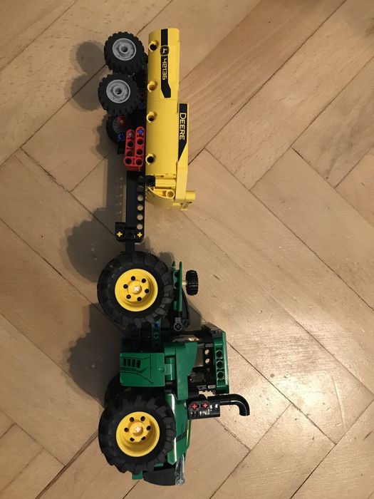 Lego Technic Traktor John Deere 42136