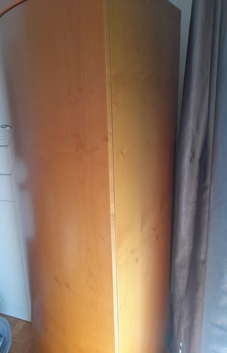 Movel sala ou quarto, cor madeira