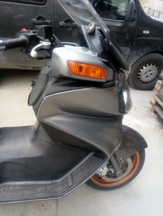 Suzuki Burgman 650 2005