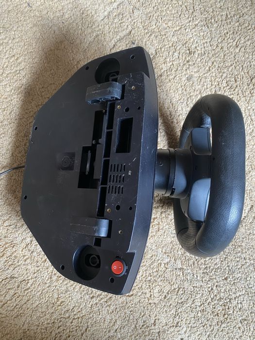 logitech momo racing 900