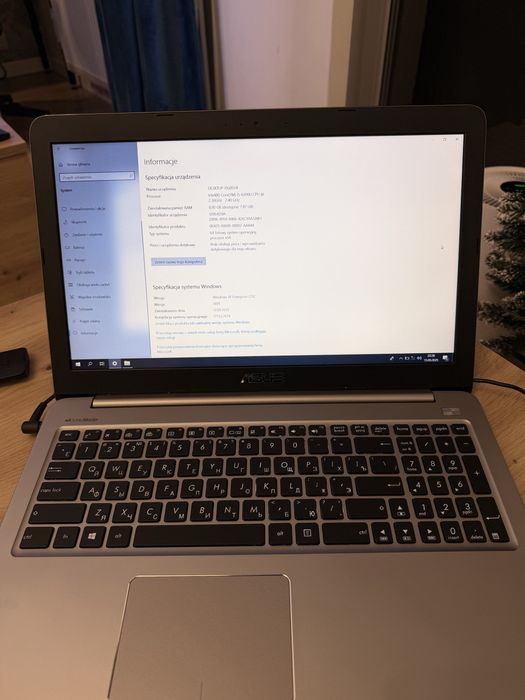 Laptop asus k501u