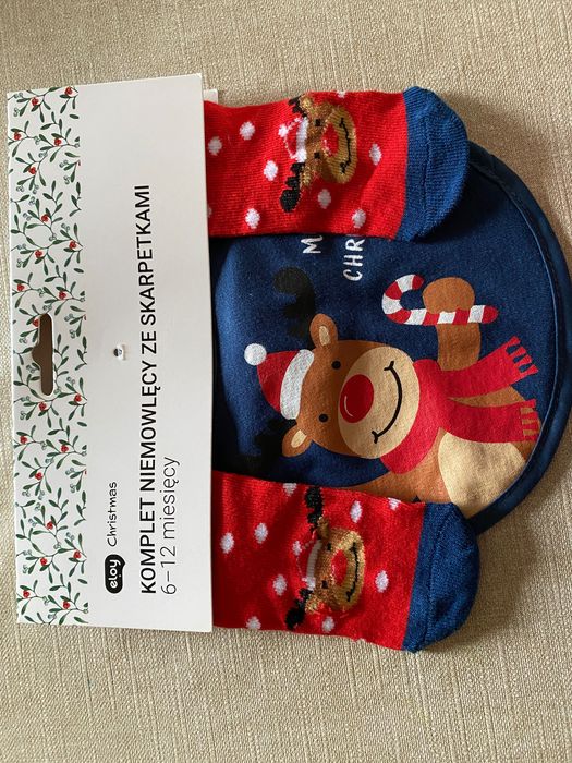Skarpetki i sliniak śliniaczek dla niemowlaka prezent na Święta