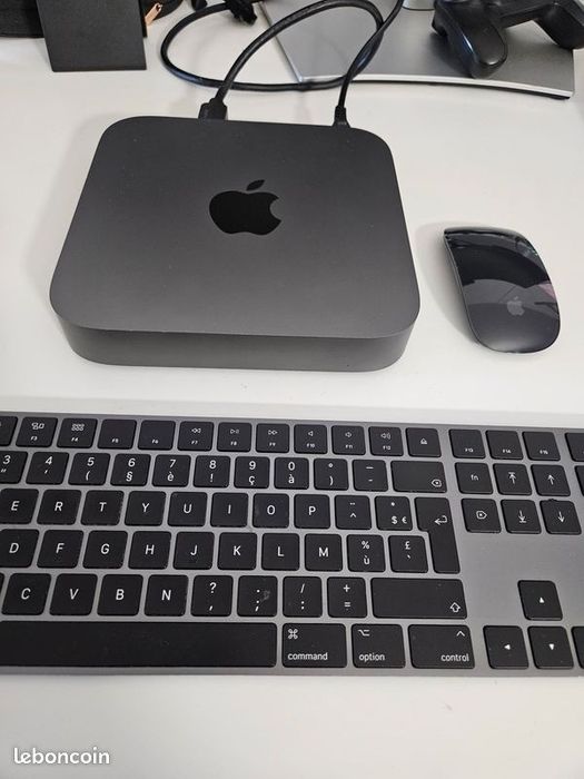 Mac Mini 2018 року | 3,2 ГГц i7 6-ядерний | 16 ГБ , 512 gb ssd