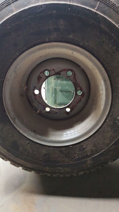 Pneus 12.5/80-15,5 reboque, com jantes