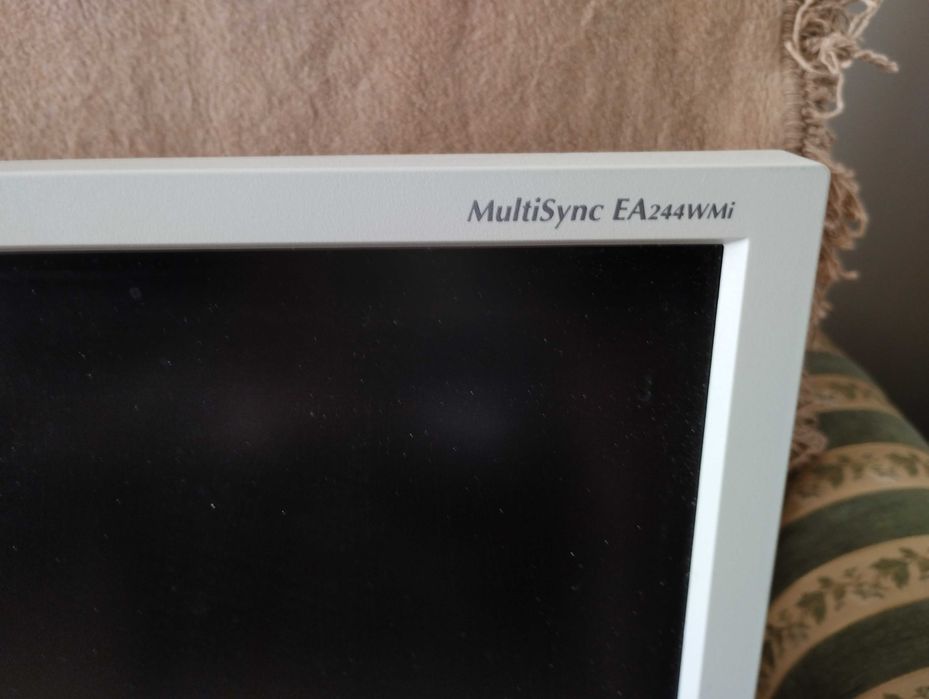 Monitor 24" NEC MultiSync EA244WMi LCD