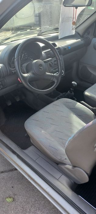 Opel corsa 1.2 i