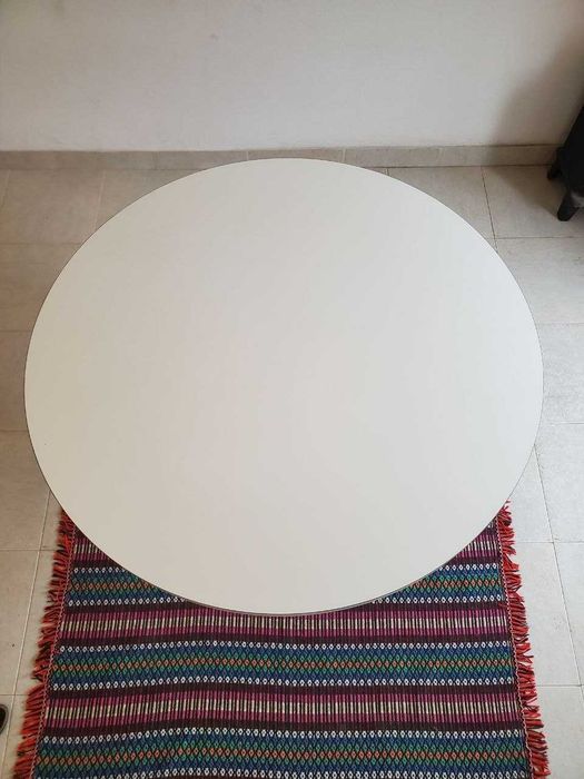 Mesa redonda vintage anos 60/70