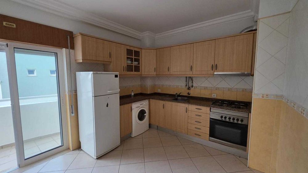 T1 em Armação de Pêra, com estacionamento e piscina