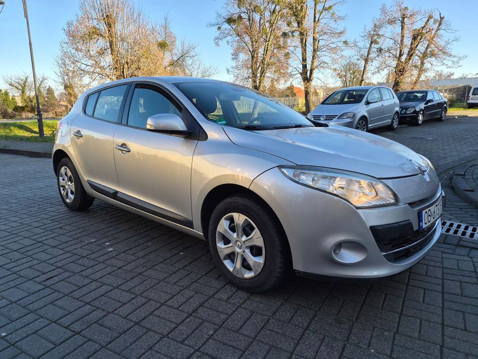 Renault Megane Zarejstrowany w PL, silnik 1.6 16v klimatronik tempomat garażowany