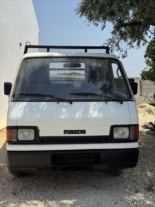 Mazda EE2200 PickUp