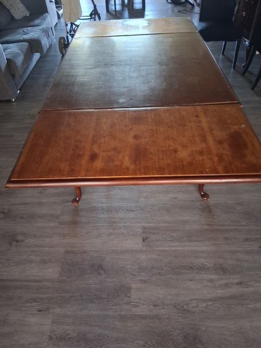 Mesa de jantar extensível