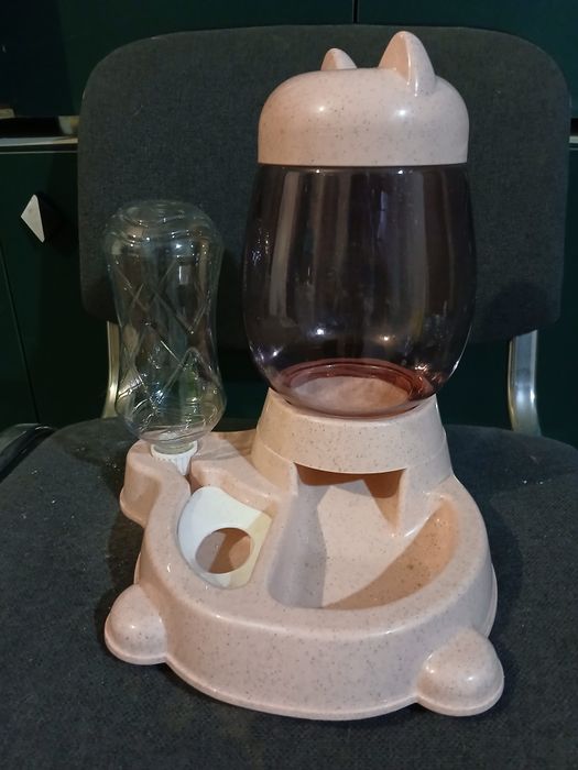 Кормушка  для  котикіа