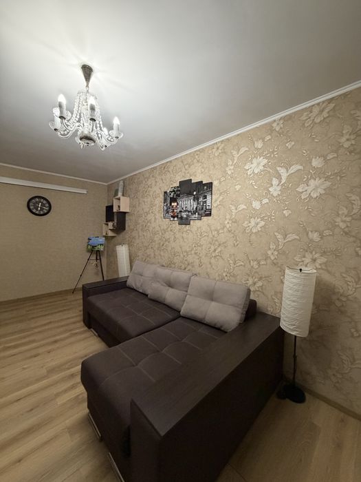 Продам квартиру Героев Труда