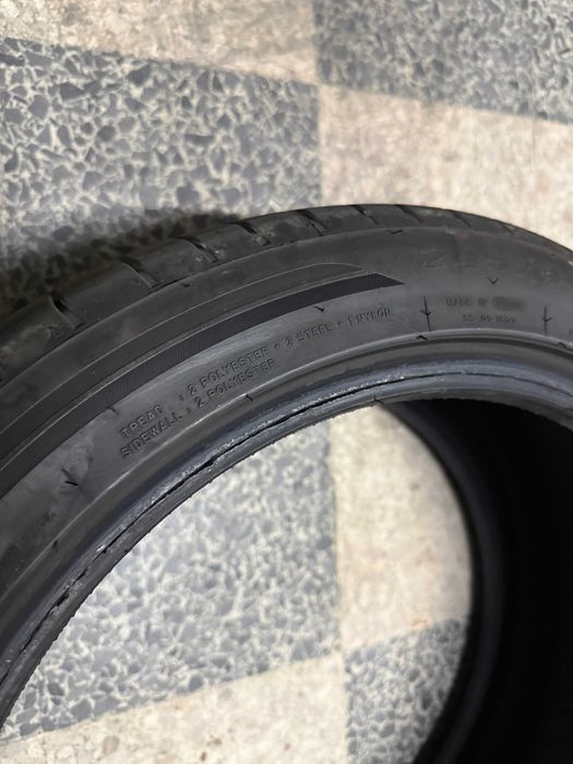 Par 245/40 ZR17 NOVOS (menos de 500 km)