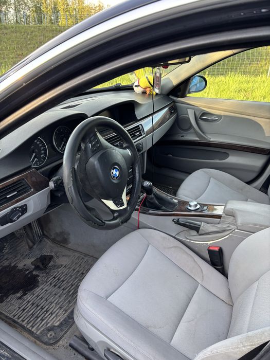 BMW E90 330I 258KM