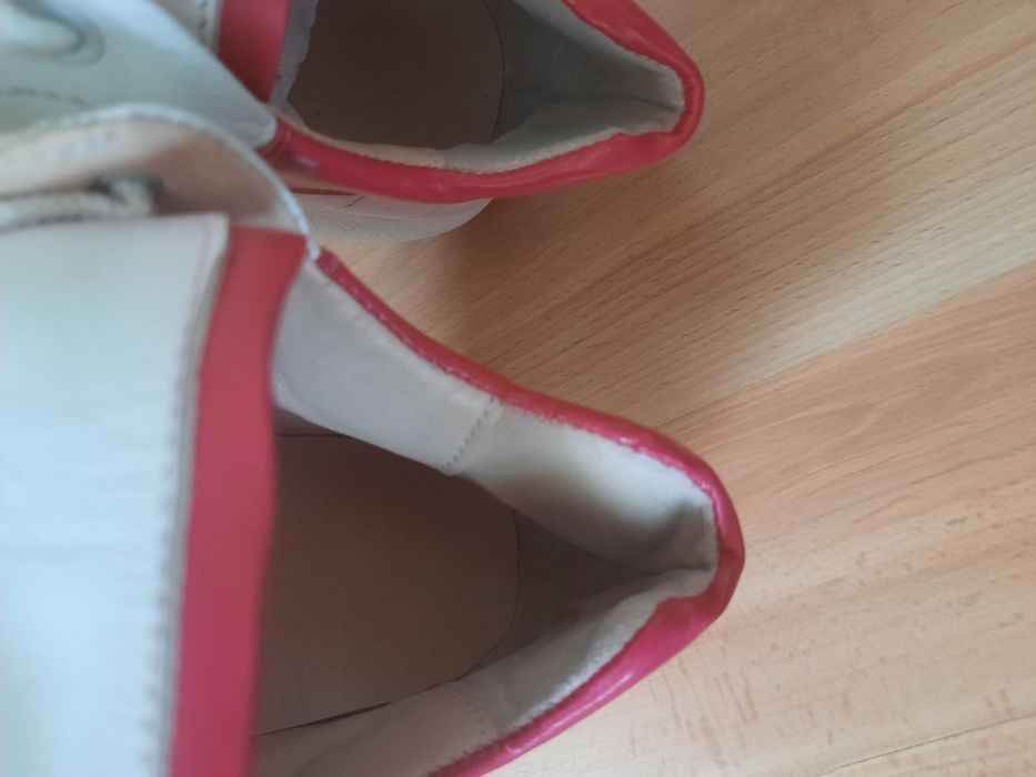 Кросівки жіночі шкіряні Design