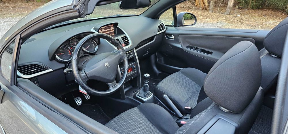 Peugeot 207 CC 1.6 HDI