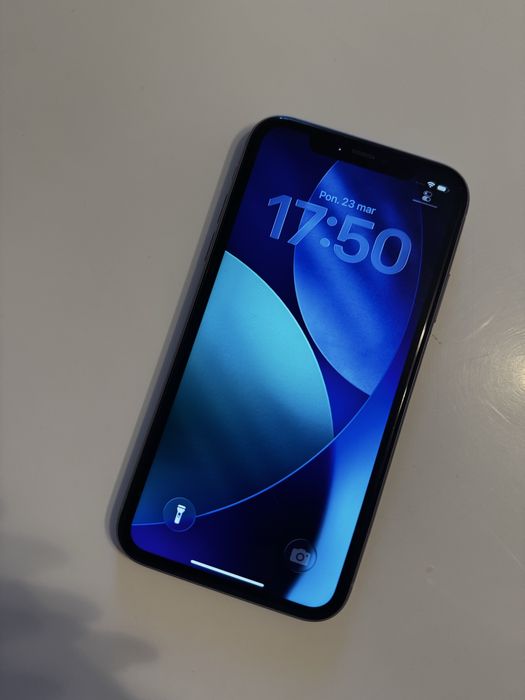 iPhone 11 fioletowy