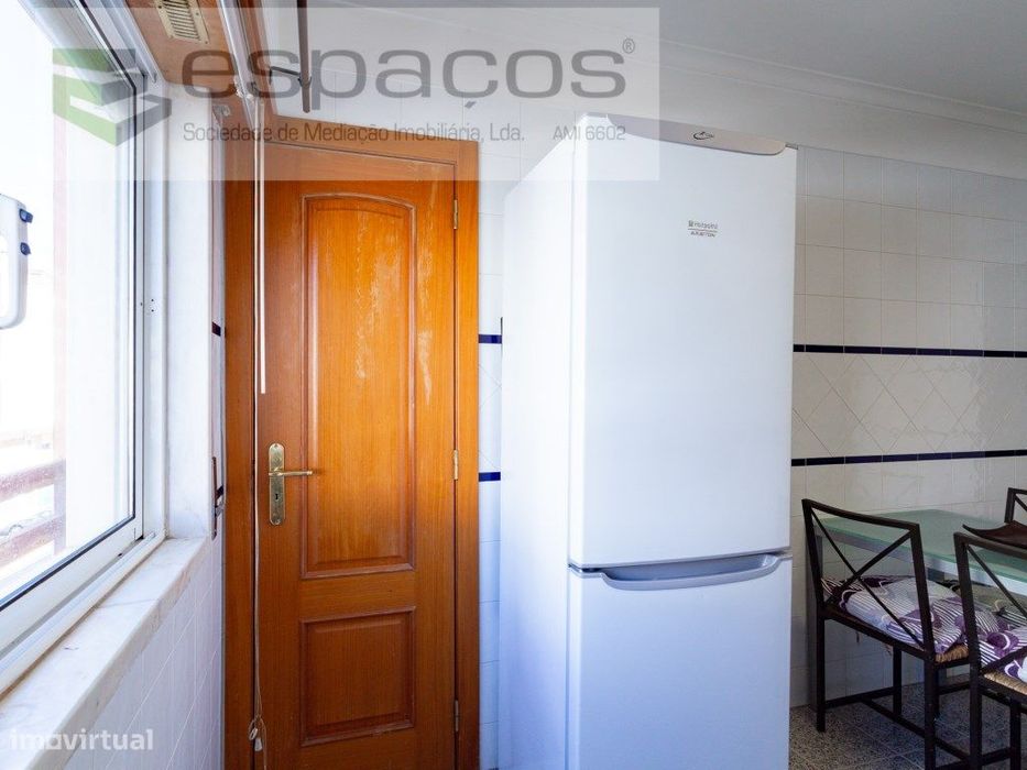 Apartamento T2 com Varanda e arrecadação, Centro Queluz