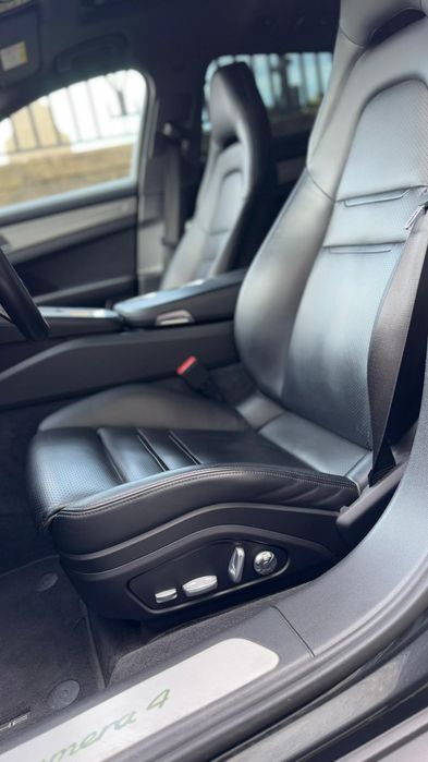 Porsche Panamera Sport Turismo ST 4 E-Hybrid