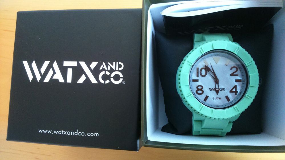 Relógio Novo WATX and Co
