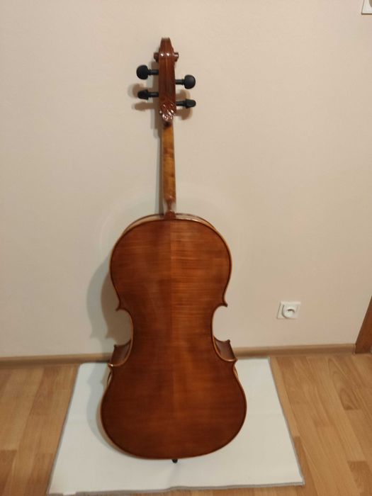 Sprzedam nową wiolonczelę lutniczą 4/4