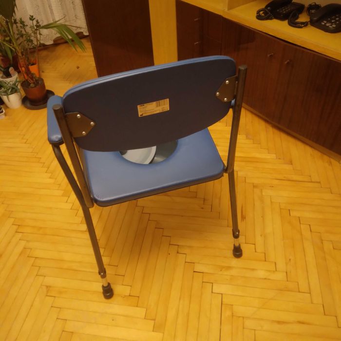 krzesło sanitarne fotel wc dla seniora regulowane