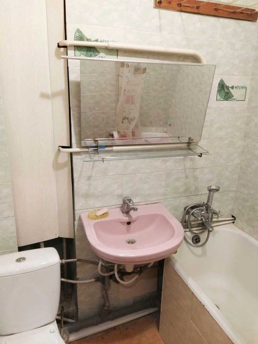 Продам 2к. квартиру, пр Науки, р-н ул. Казакова. Можно безналичный расчет