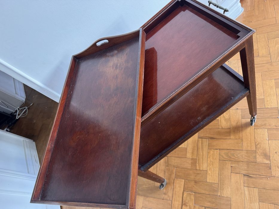 Mesa de apoio carrinho com tabuleiro amovivel em madeira