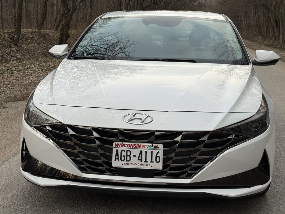 Hyundai Elantra 2021