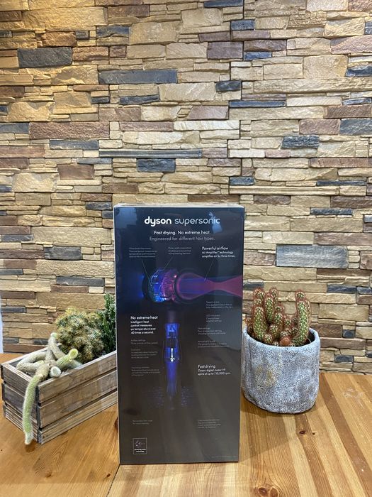 Suszarka Dyson Supersonic – zafoliowana