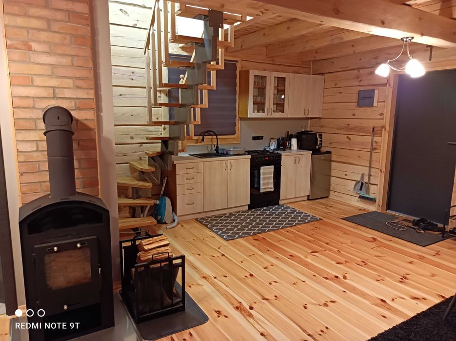 Domek letniskowy do wynajęcia z bali drewnianych na Roztoczu