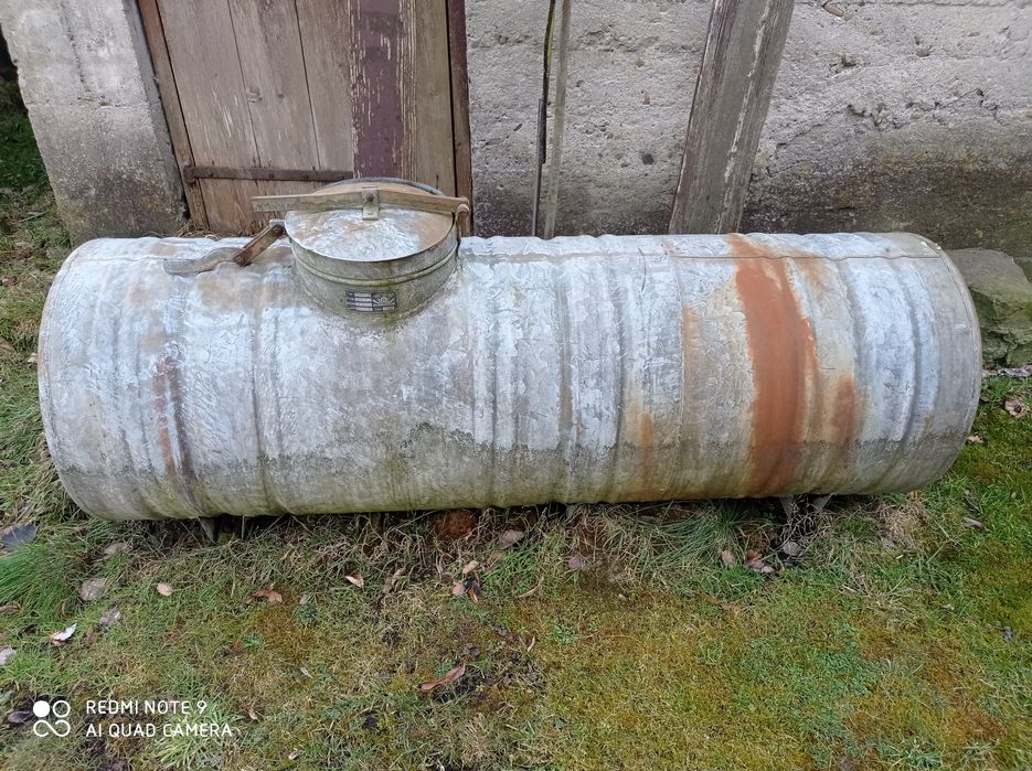 Beczka metalowa na wodę